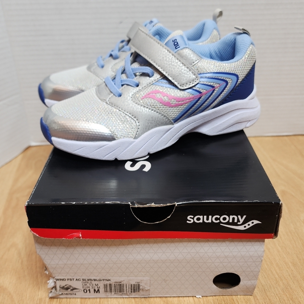 Saucony Wind FST Alternative Closure Sneaker Silver Blue Kids Size 1M new